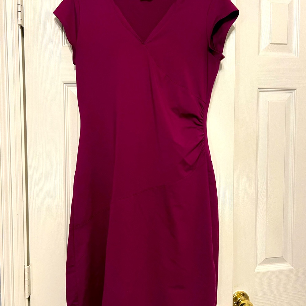 Athleta Purple V Neck Short Sleeve Athletic Dress